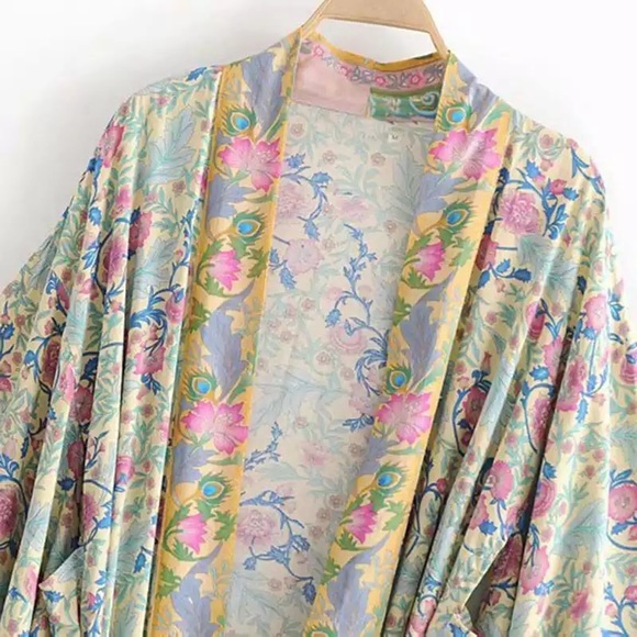 5⭐️ FAV BESTSELLER NEW OASIS FLORAL KIMONO COVERUP ROBE - Picture 4 of 8